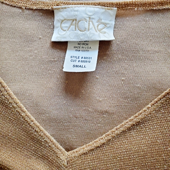 Caché Vintage Gold V-Neck Top - Picture 5 of 6